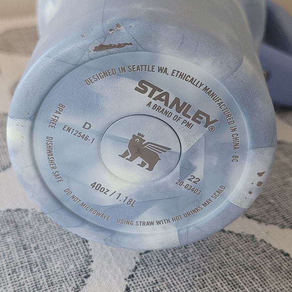 Stanley Flowstate Tumbler 40oz Ocean Blue Tie Dye - Picture 4 of 5
